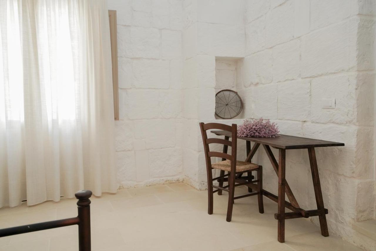 Casa Frea Dimora Storica Bed & Breakfast Martano Exterior photo