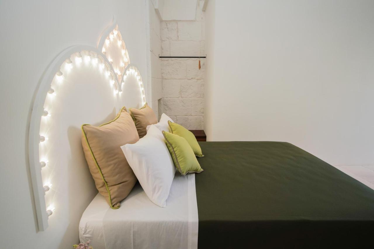 Casa Frea Dimora Storica Bed & Breakfast Martano Exterior photo